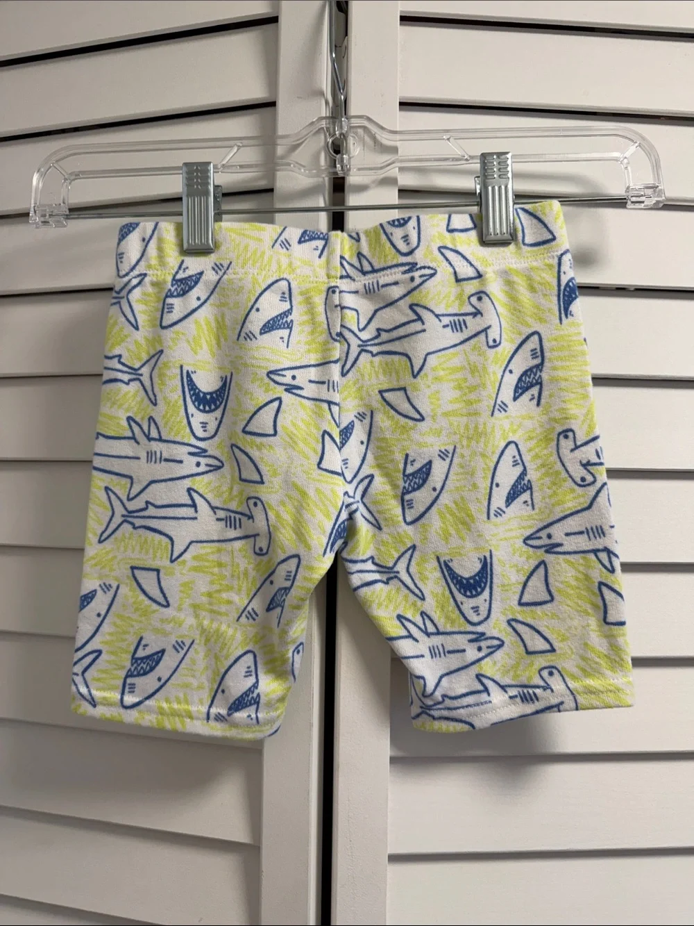 NWT Cat & Jack Boys Shark Pajama Set Size 4 Short Sleeve Shirt Shorts Sleepwear